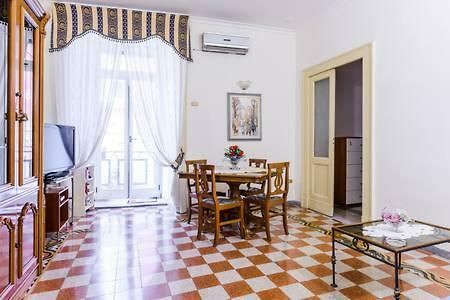 Casa Lillina A Toledo , Near Piazza Del Plebiscito Διαμέρισμα Νάπολη Εξωτερικό φωτογραφία