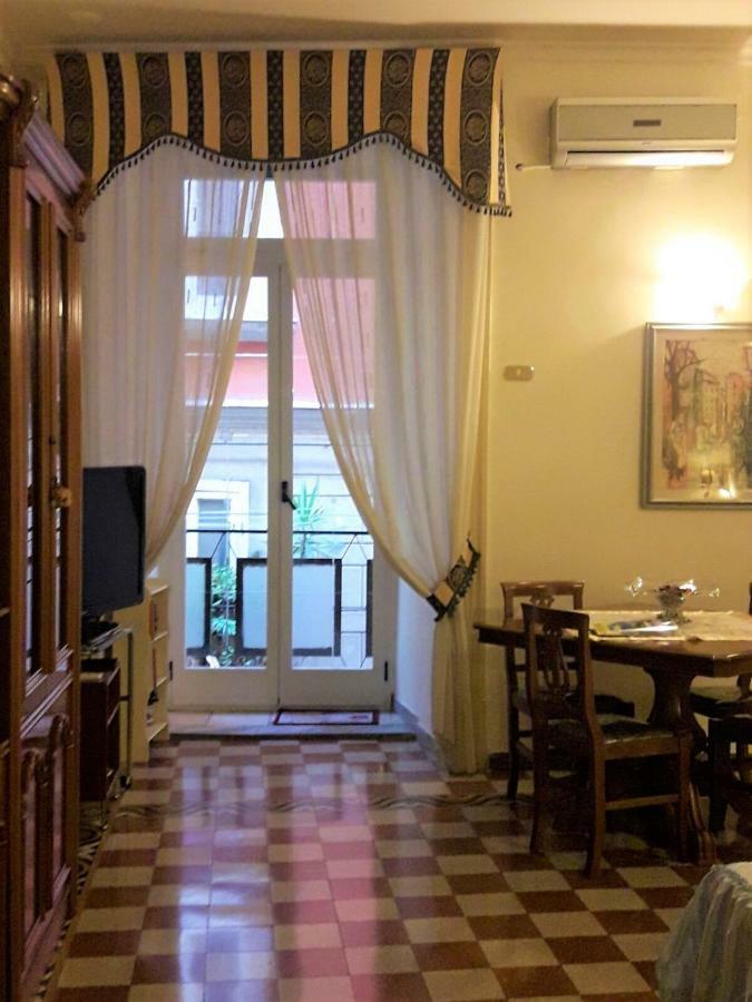 Casa Lillina A Toledo , Near Piazza Del Plebiscito Διαμέρισμα Νάπολη Εξωτερικό φωτογραφία