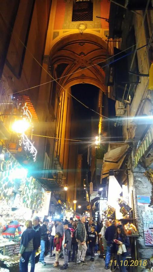 Casa Lillina A Toledo , Near Piazza Del Plebiscito Διαμέρισμα Νάπολη Εξωτερικό φωτογραφία